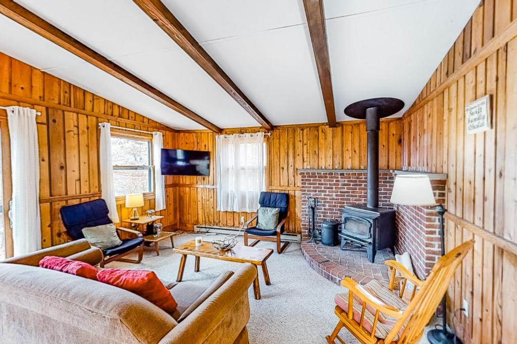 Swift Family Chalet - main image