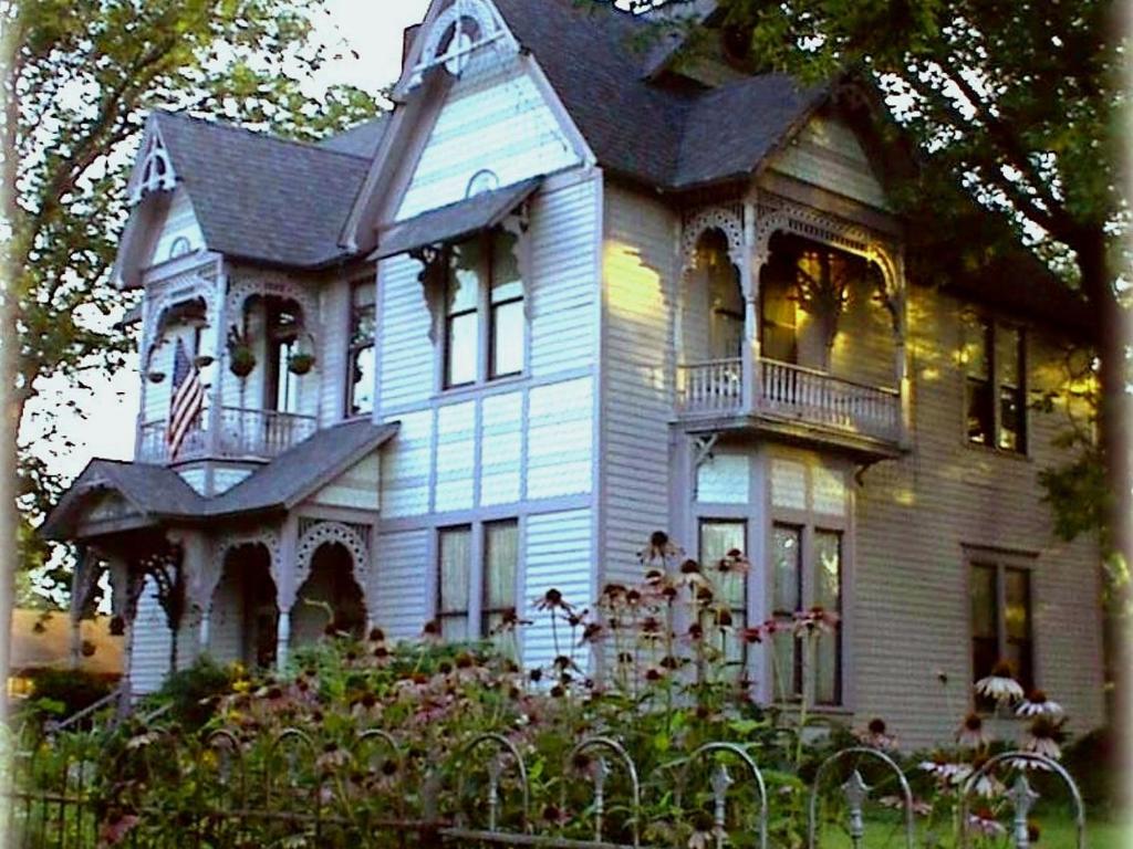 Carleton House Bed and Breakfast - main image