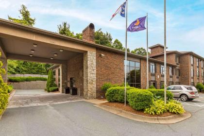 Comfort Suites Boone - University Area - image 7