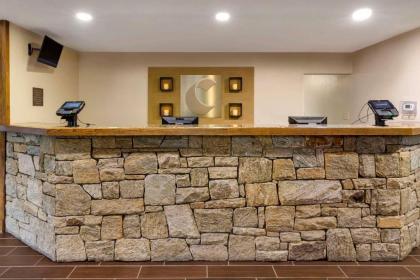 Comfort Suites Boone - University Area - image 8