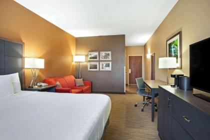 La Quinta by Wyndham Boone - image 12