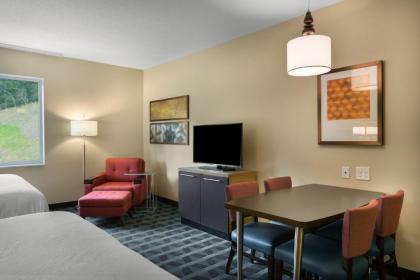 TownePlace Suites Boone - image 12