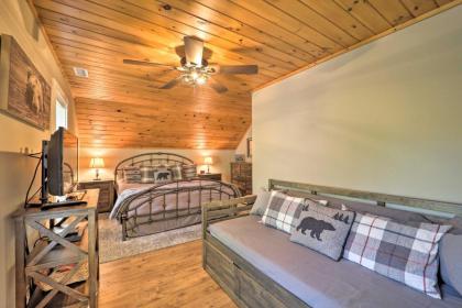 Woodsy Getaway with Hot Tub Deck and Mtn Views! - image 15
