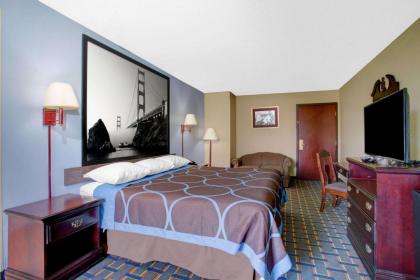 Super 8 by Wyndham Booneville - image 3