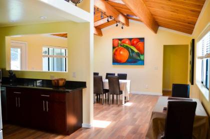 Indian Creek Inn - image 15