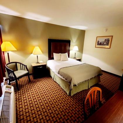 Town Inn - image 15