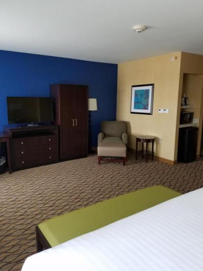 Holiday Inn Express Bordentown - Trenton South an IHG Hotel - image 2