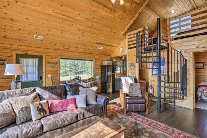 Rustic Jefferson Cabin Near Fishing and Hiking! - image 5