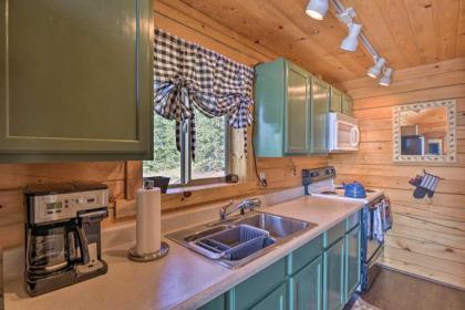 Rustic Jefferson Cabin Near Fishing and Hiking! - image 9