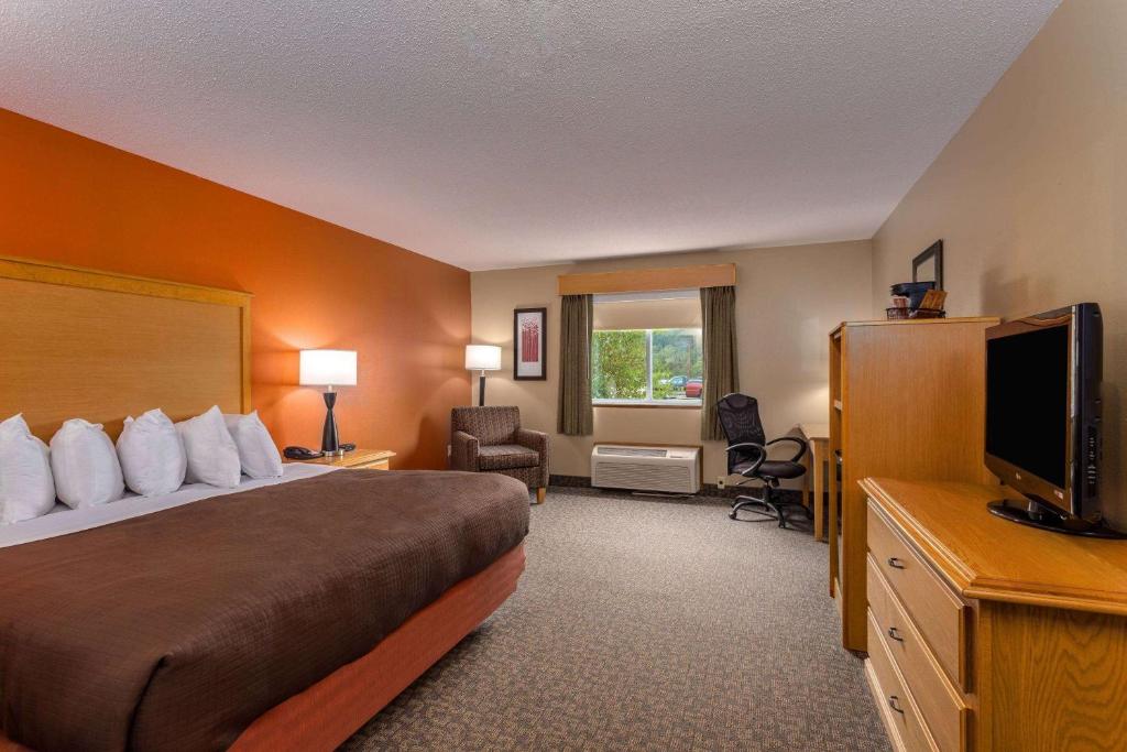 AmericInn by Wyndham Boscobel - image 4