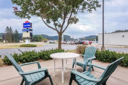AmericInn by Wyndham Boscobel - image 7