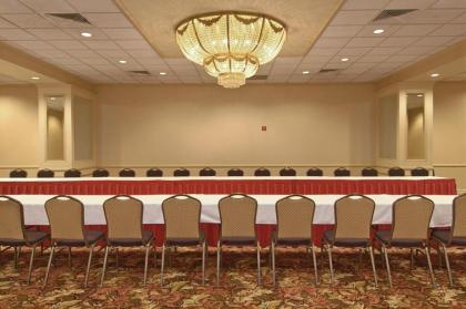Horseshoe Bossier Casino & Hotel - image 10