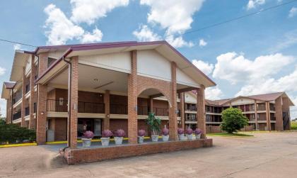 Red Roof Inn & Suites Bossier City