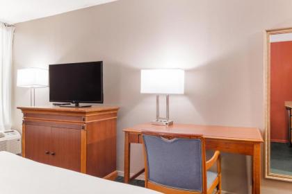 LeBossier Hotel - image 14