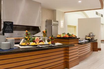Embassy Suites Boston at Logan Airport - image 4