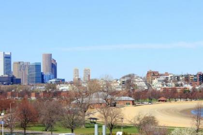 DoubleTree by Hilton Hotel Boston Bayside - image 3