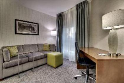 Best Western Plus Boston Hotel - image 2