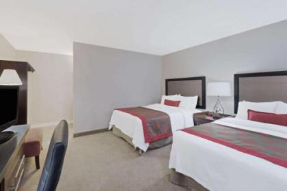 Ramada by Wyndham Boston - image 3