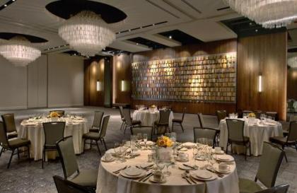 Revere Hotel Boston Common - image 3