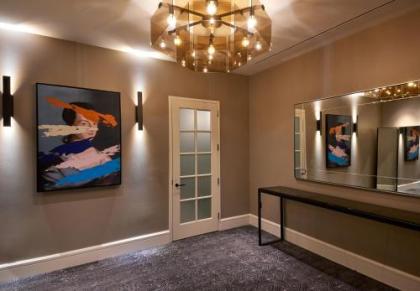 Revere Hotel Boston Common - image 4
