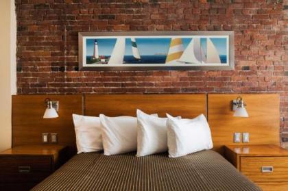Harborside Inn - image 5