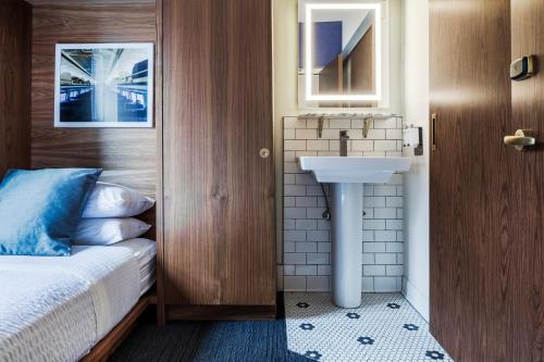 Found Hotel Boston Common - image 2
