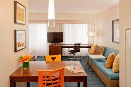 Residence Inn by Marriott Boston Back Bay/Fenway - image 3