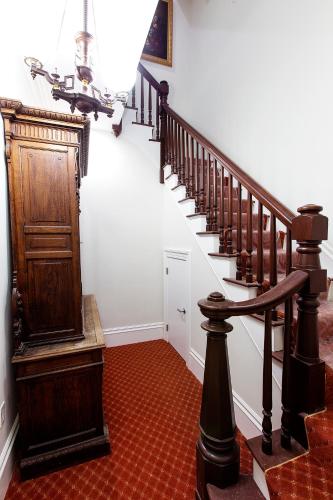 94 Charles Street by Thatch - image 2