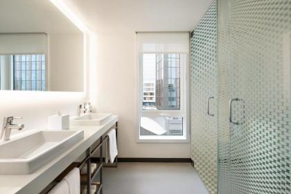 YOTEL Boston - image 21