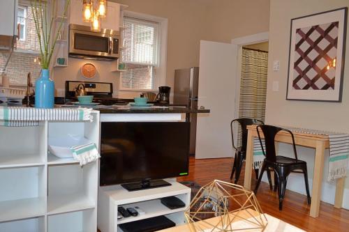 Best Boston Location 2BR (M2) - image 4