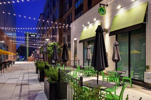 Home2 Suites By Hilton Boston South Bay - image 4