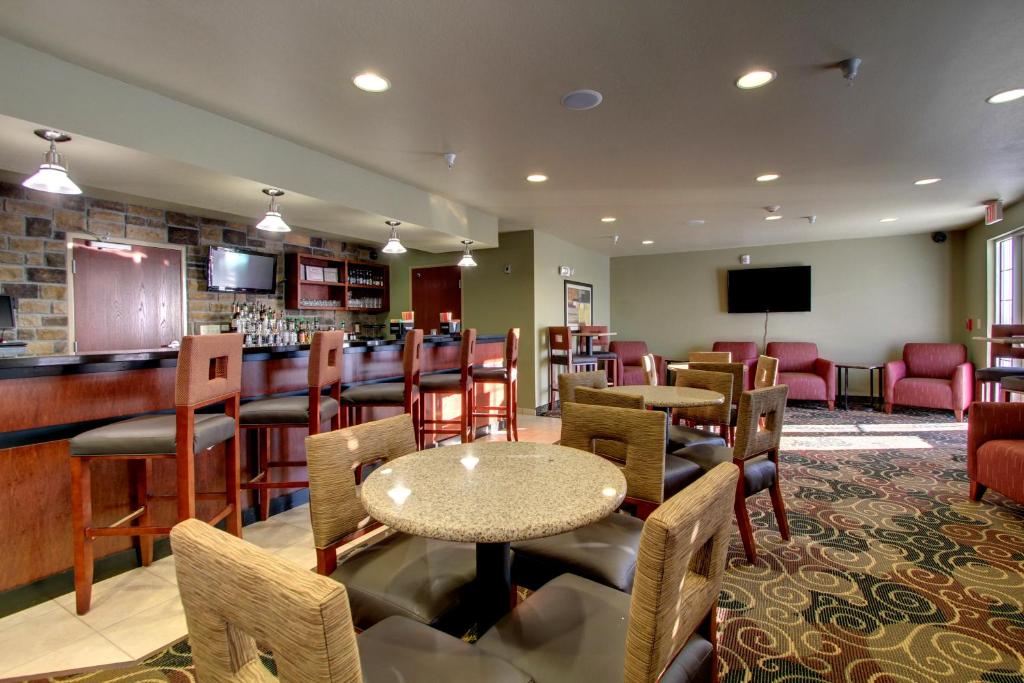 Cobblestone Inn & Suites - Bottineau - image 7