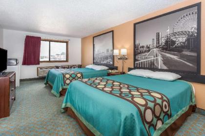 Super 8 by Wyndham Bourbonnais/Kankakee Area - image 2