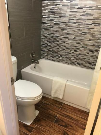 Americas Best Value Inn Bowie - image 13