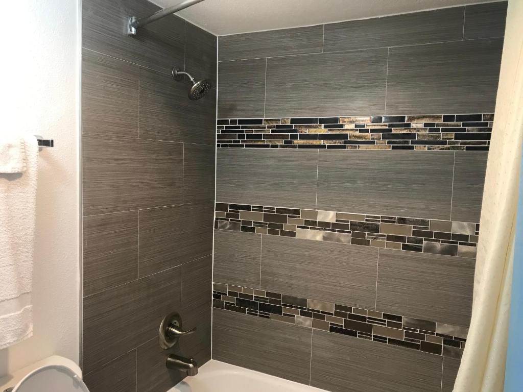 Americas Best Value Inn Bowie - image 6