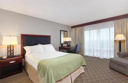Holiday Inn University Plaza-Bowling Green an IHG Hotel - image 13