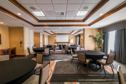 Hilton Garden Inn Bowling Green - image 6