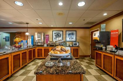 Hampton Inn Bowling Green KY - image 9