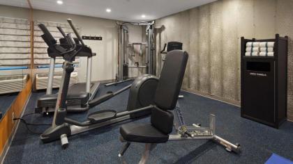Best Western Plus Bowling Green - image 15