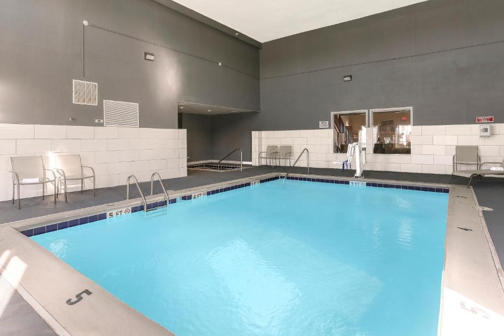 Baymont by Wyndham Bowling Green - main image