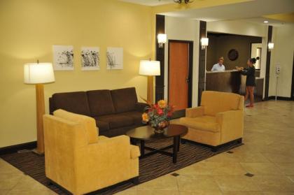 Wingate by Wyndham Bowling Green - image 13