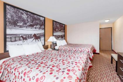 Super 8 by Wyndham Bowling Green South - image 14