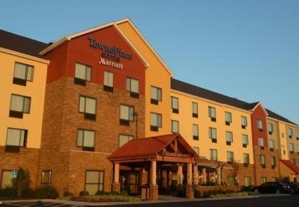 TownePlace Suites by Marriott Bowling Green - image 1