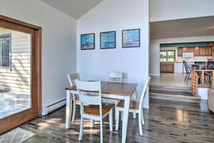 Lake Charlevoix Getaway with Views - 2 Mi to Boyne! - image 14
