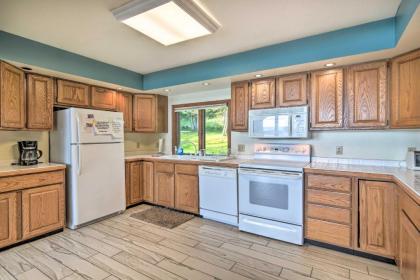 Lake Charlevoix Getaway with Views - 2 Mi to Boyne! - image 15