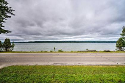 Lake Charlevoix Getaway with Views - 2 Mi to Boyne! - image 5