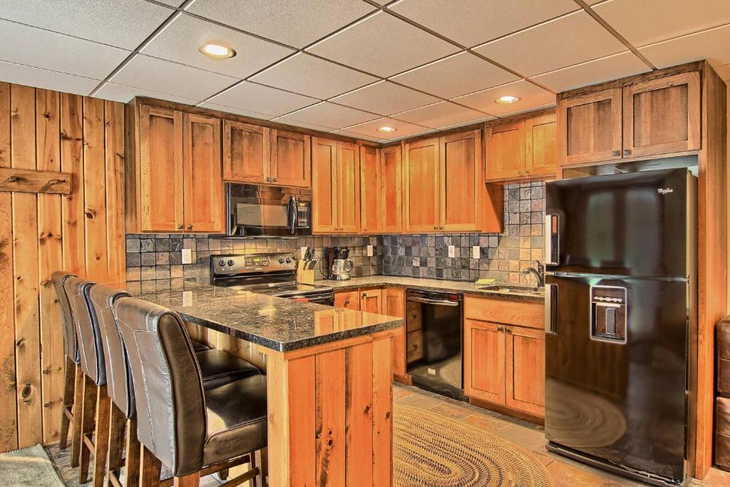 781 Disciples Village Condo - main image