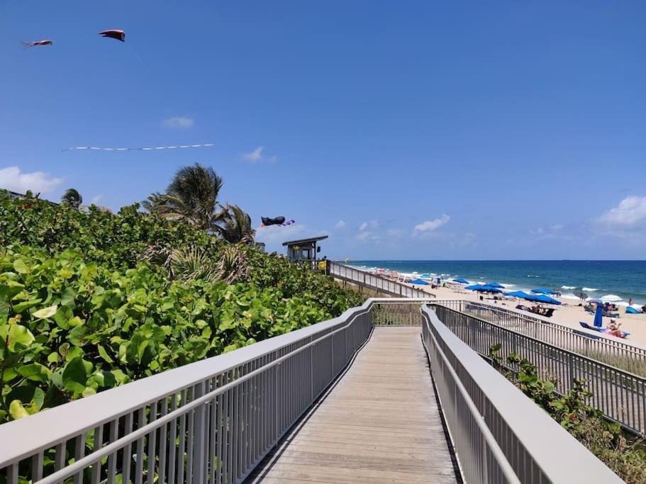 Luxury Near the Beach BEACH PASS INCLUDED - image 7