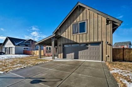 Spacious Bozeman Home Ski Hike and Fish!