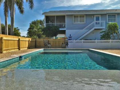 Beach Bungalow   2204 Unit B Florida